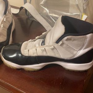 Jordan’s 45s 2011 new only Worn a few times like brand new do have the laces